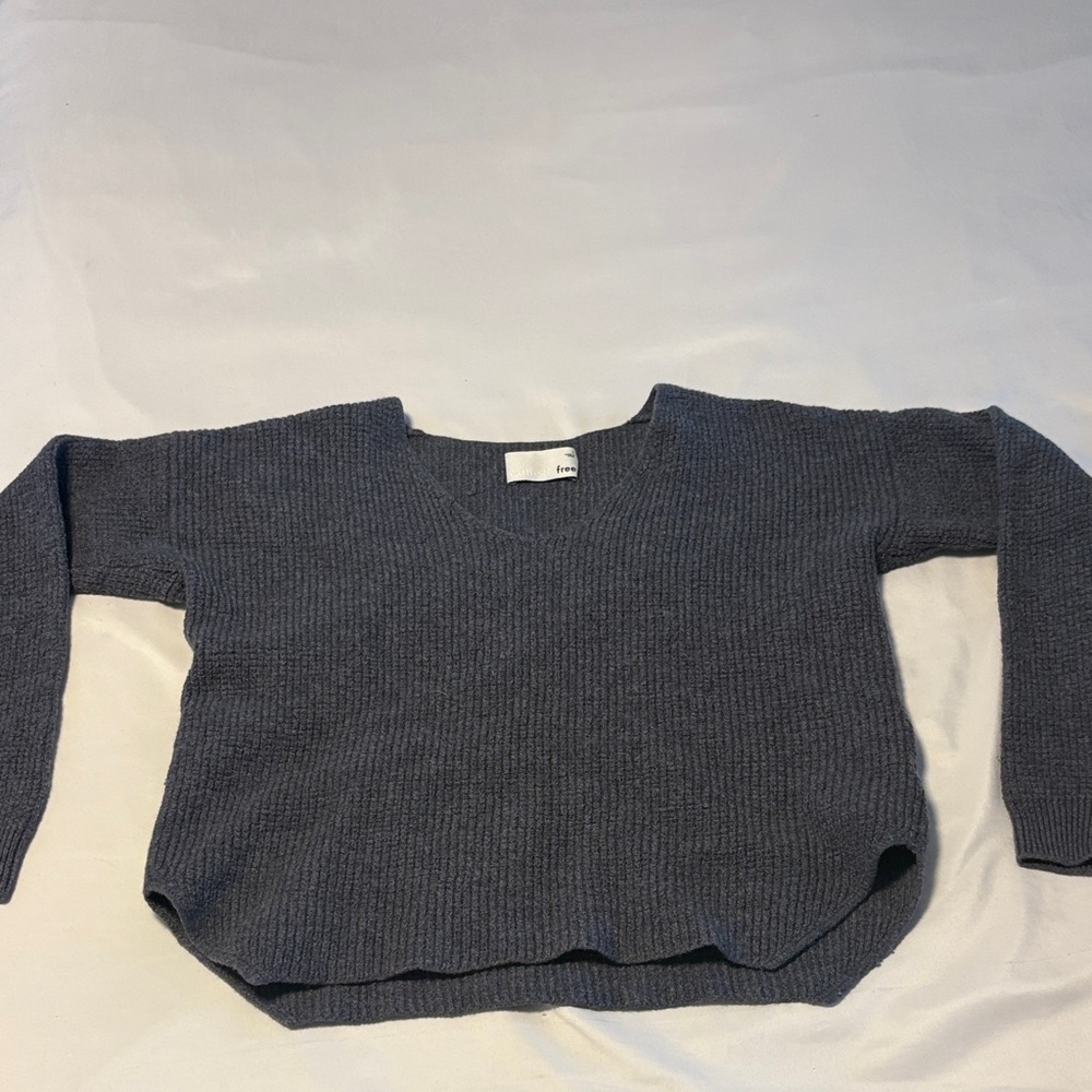 Wilfred Charcoal V-Neck Sweater